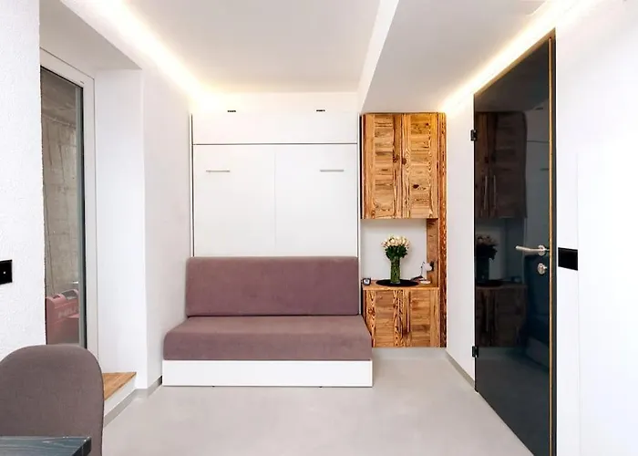 Small But Wow! Studio With Pool @ The Central Lake