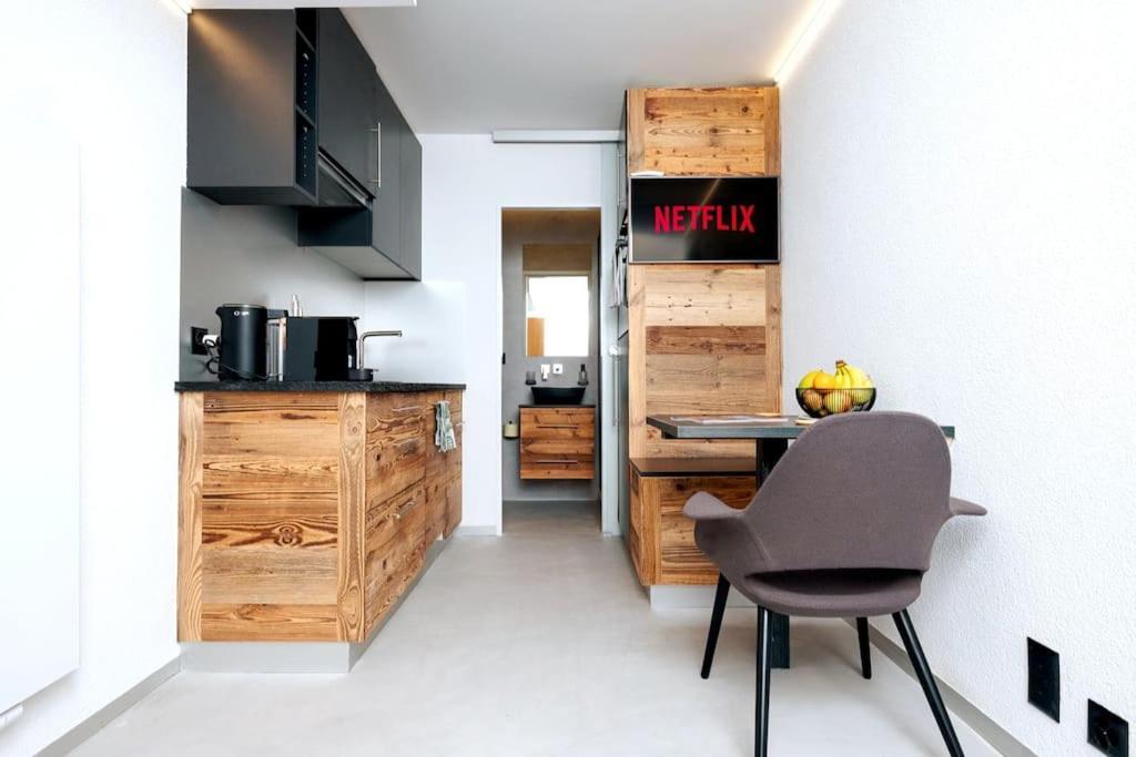 Apartment Small But Wow! With Pool @ The